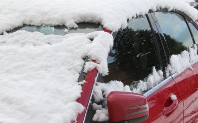 4 pasos para quitar el hielo del limpiaparabrisas de tu coche